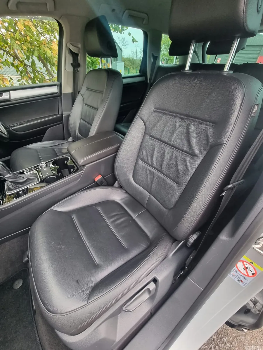 Volkswagen Touareg SUV, Diesel, 2013, Silver