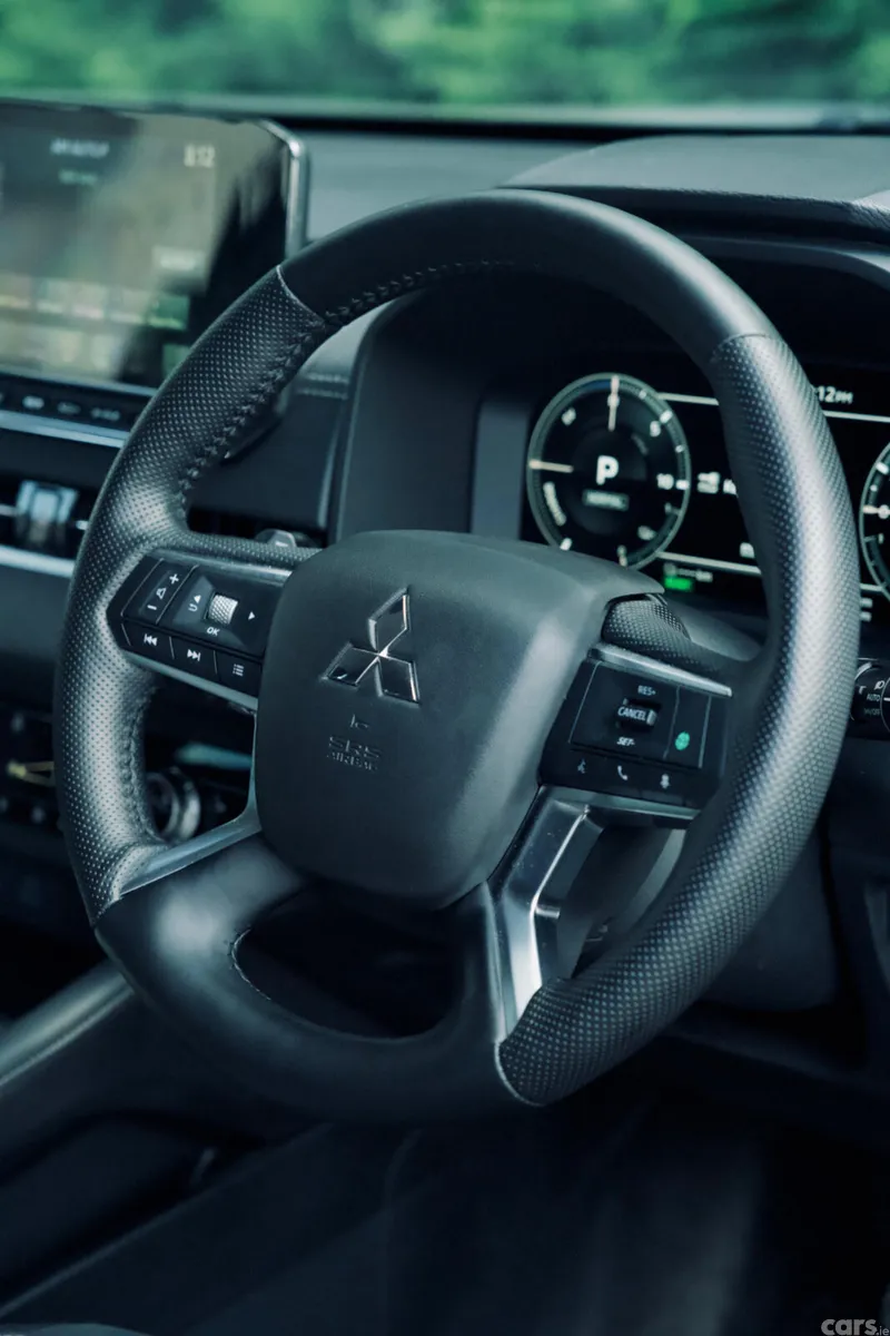Mitsubishi Outlander SUV, Petrol Plug-in Hybrid, 2022, Silver