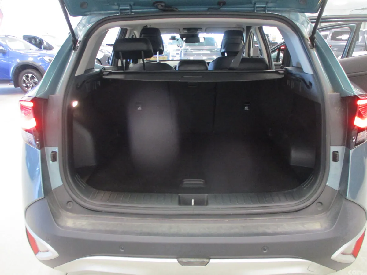 Kia Sportage SUV, Diesel, 2024, Green