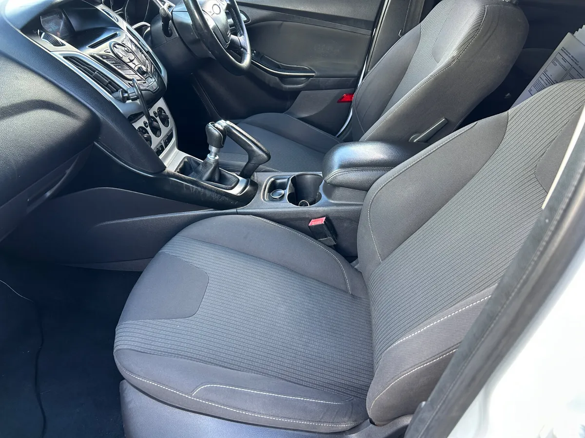 Ford Focus Hatchback, Diesel, 2014, White
