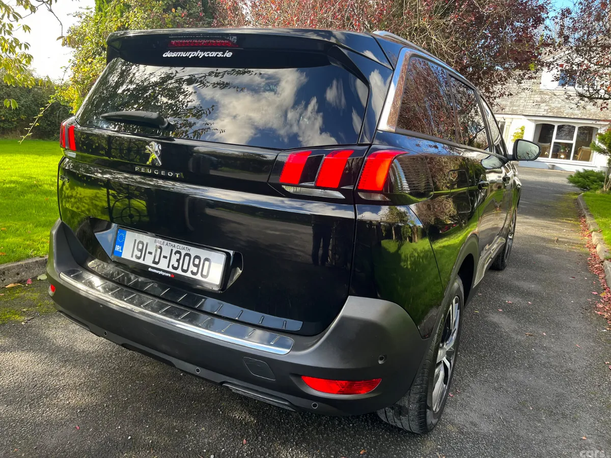 Peugeot 5008 MPV, Diesel, 2019, Black