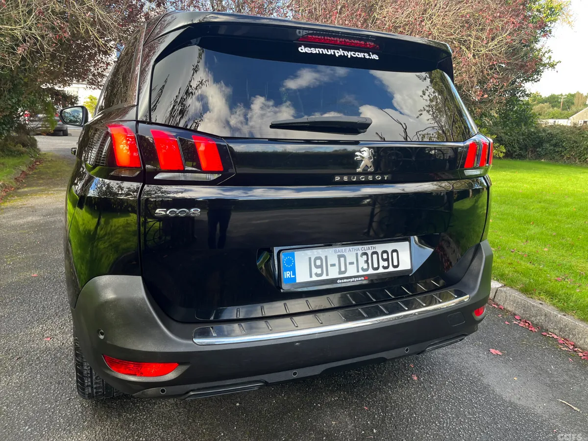 Peugeot 5008 MPV, Diesel, 2019, Black