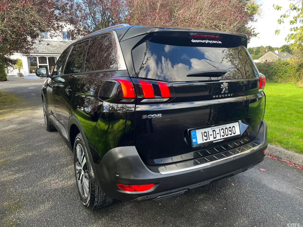 Peugeot 5008 MPV, Diesel, 2019, Black