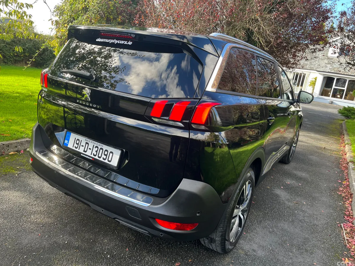 Peugeot 5008 MPV, Diesel, 2019, Black