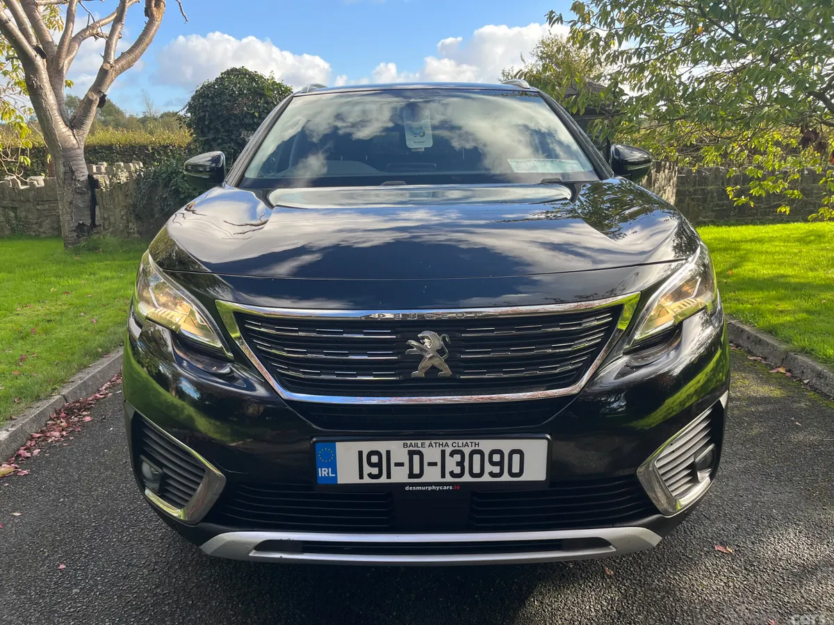 Peugeot 5008 MPV, Diesel, 2019, Black