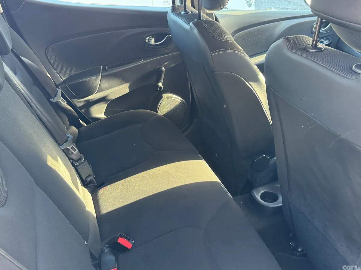 Renault Clio Hatchback, Petrol, 2013, White