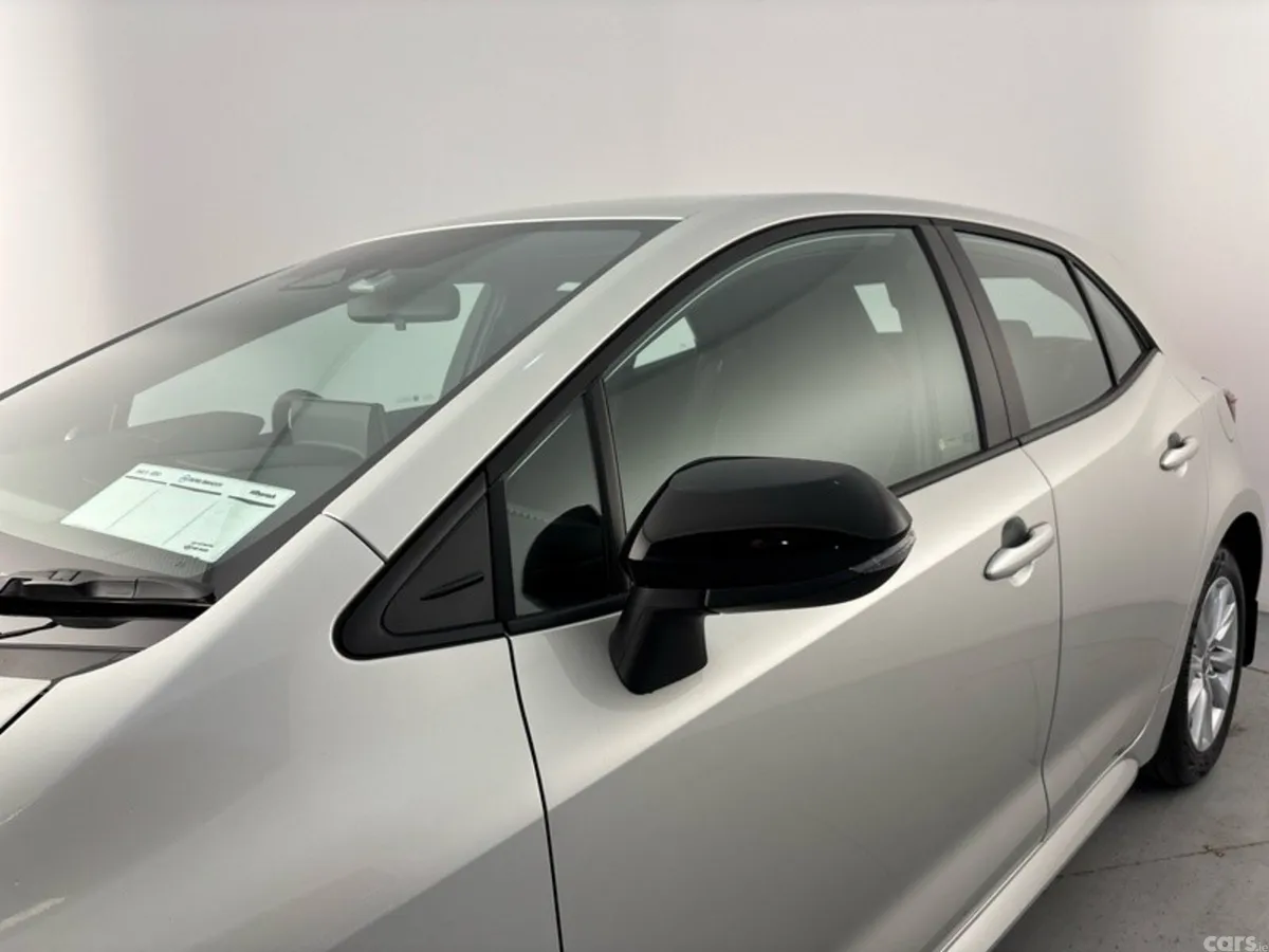 Toyota Corolla Hatchback, Petrol Hybrid, 2027, Silver
