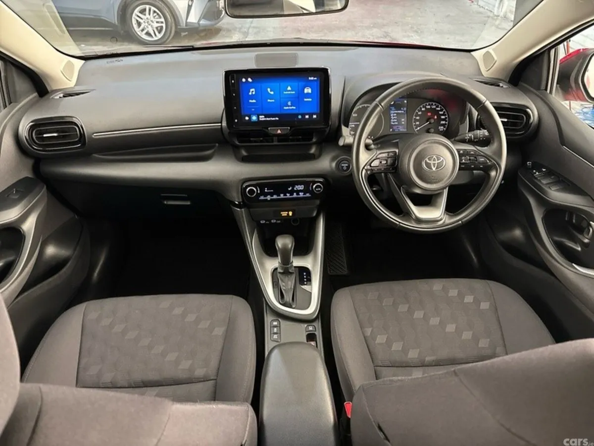 Toyota Yaris Hatchback, 2027, Red