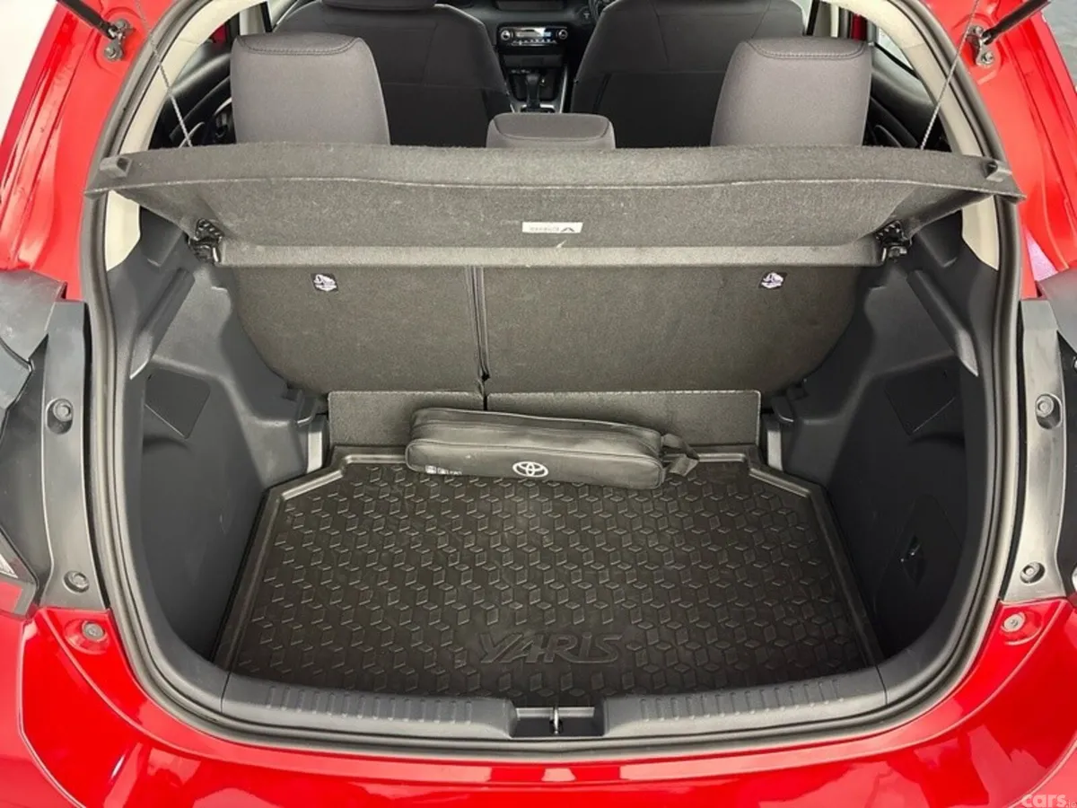 Toyota Yaris Hatchback, 2027, Red