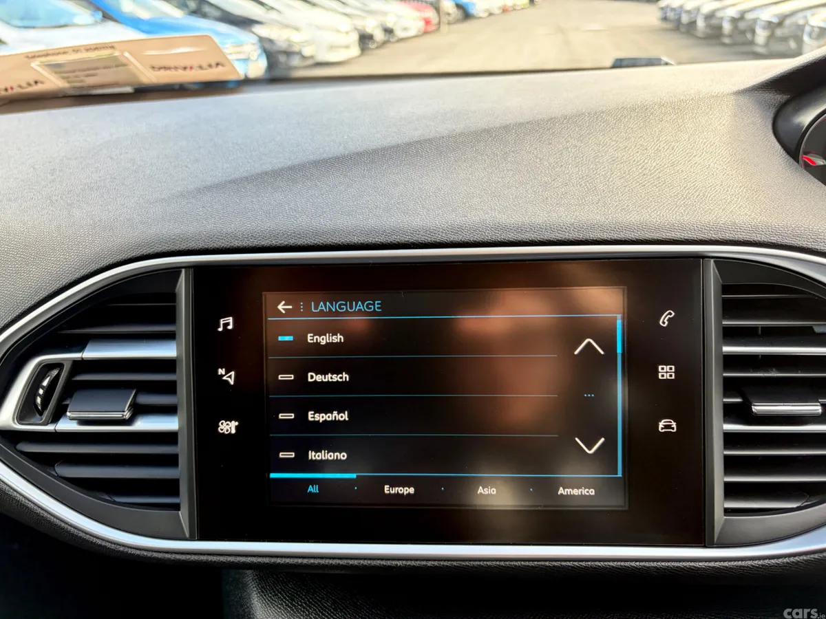 Peugeot 308 Hatchback, Diesel, 2018, Blue