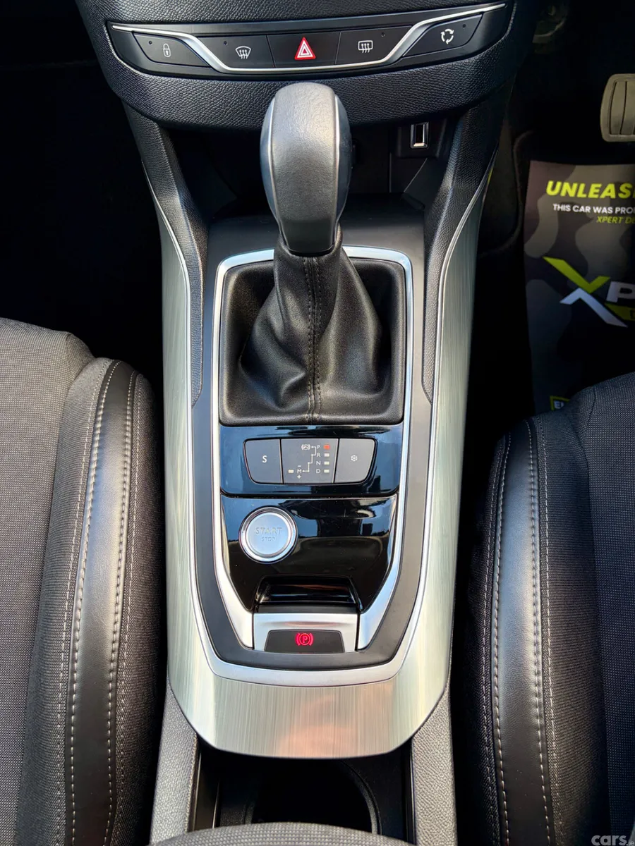 Peugeot 308 Hatchback, Diesel, 2018, Blue