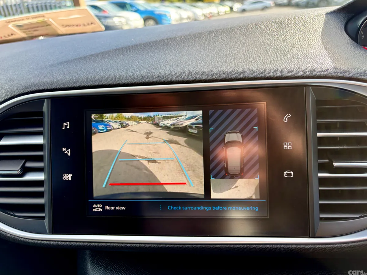Peugeot 308 Hatchback, Diesel, 2018, Blue