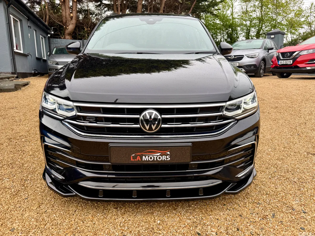 Volkswagen Tiguan SUV, Petrol Plug-in Hybrid, 2023, Black