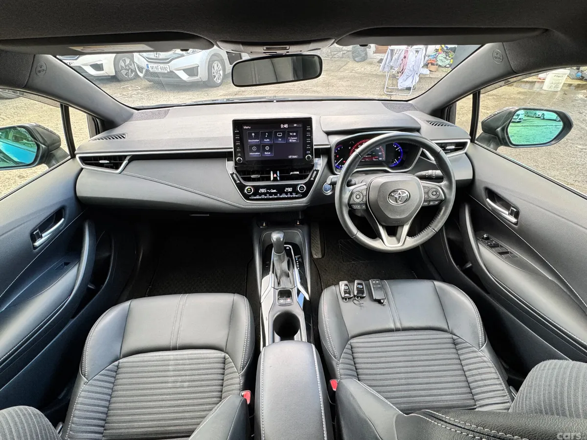 Toyota Corolla Hatchback, Petrol Hybrid, 2020, Green