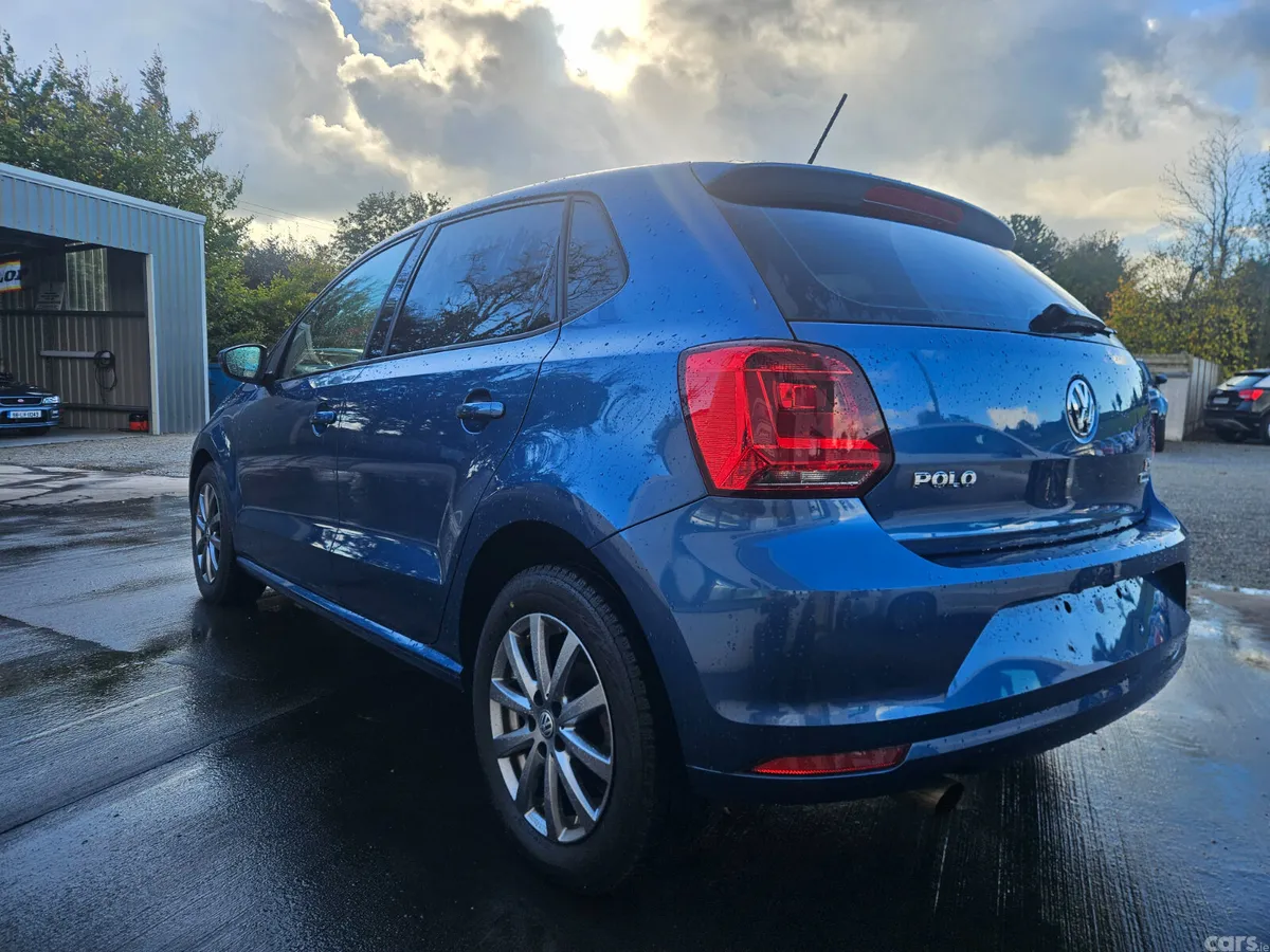 Volkswagen Polo Hatchback, Petrol, 2017, Blue
