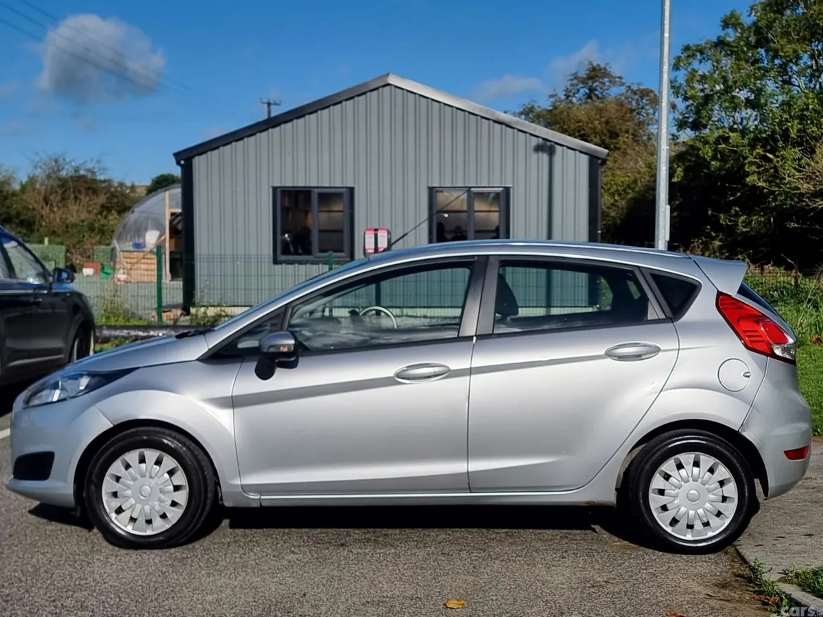 Ford Fiesta Hatchback, Diesel, 2013, Silver