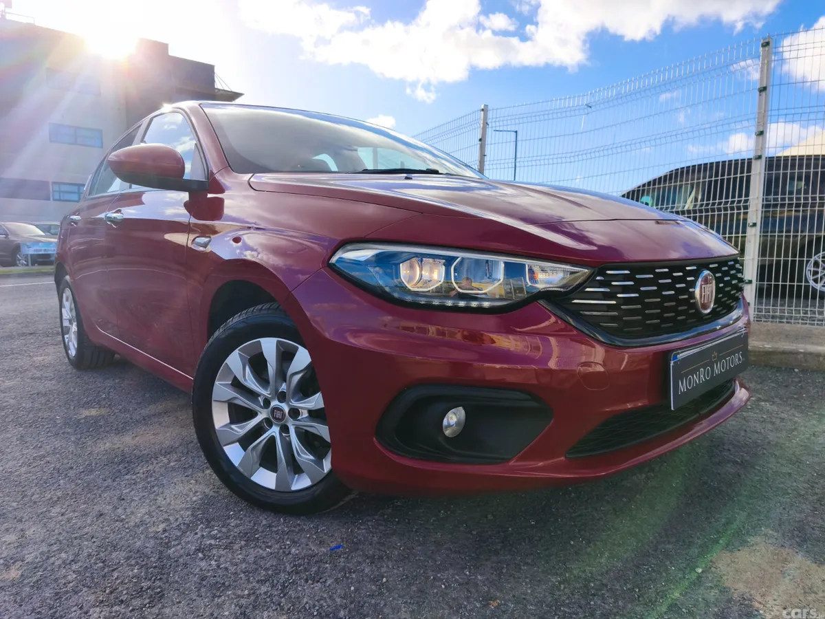Fiat Tipo MPV, Diesel, 2017, Red
