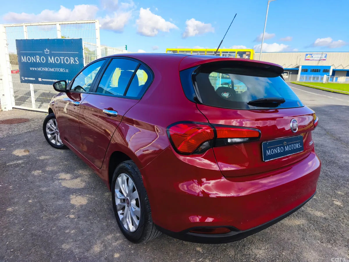 Fiat Tipo MPV, Diesel, 2017, Red