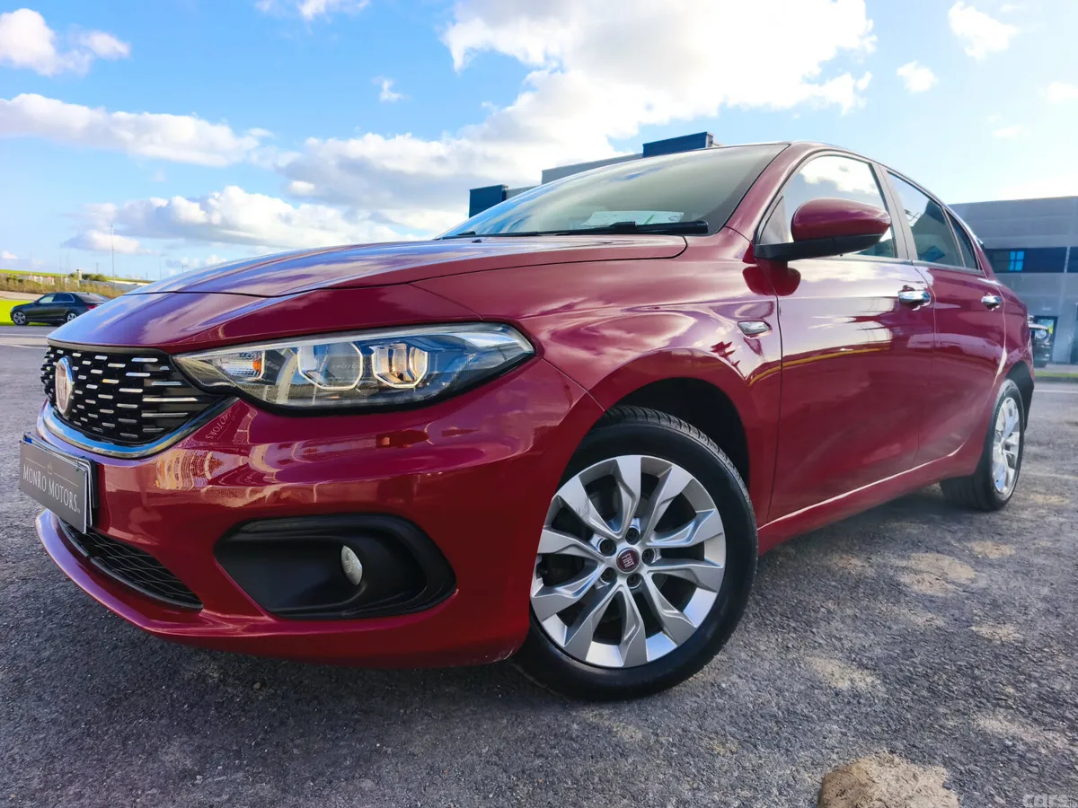 Fiat Tipo MPV, Diesel, 2017, Red