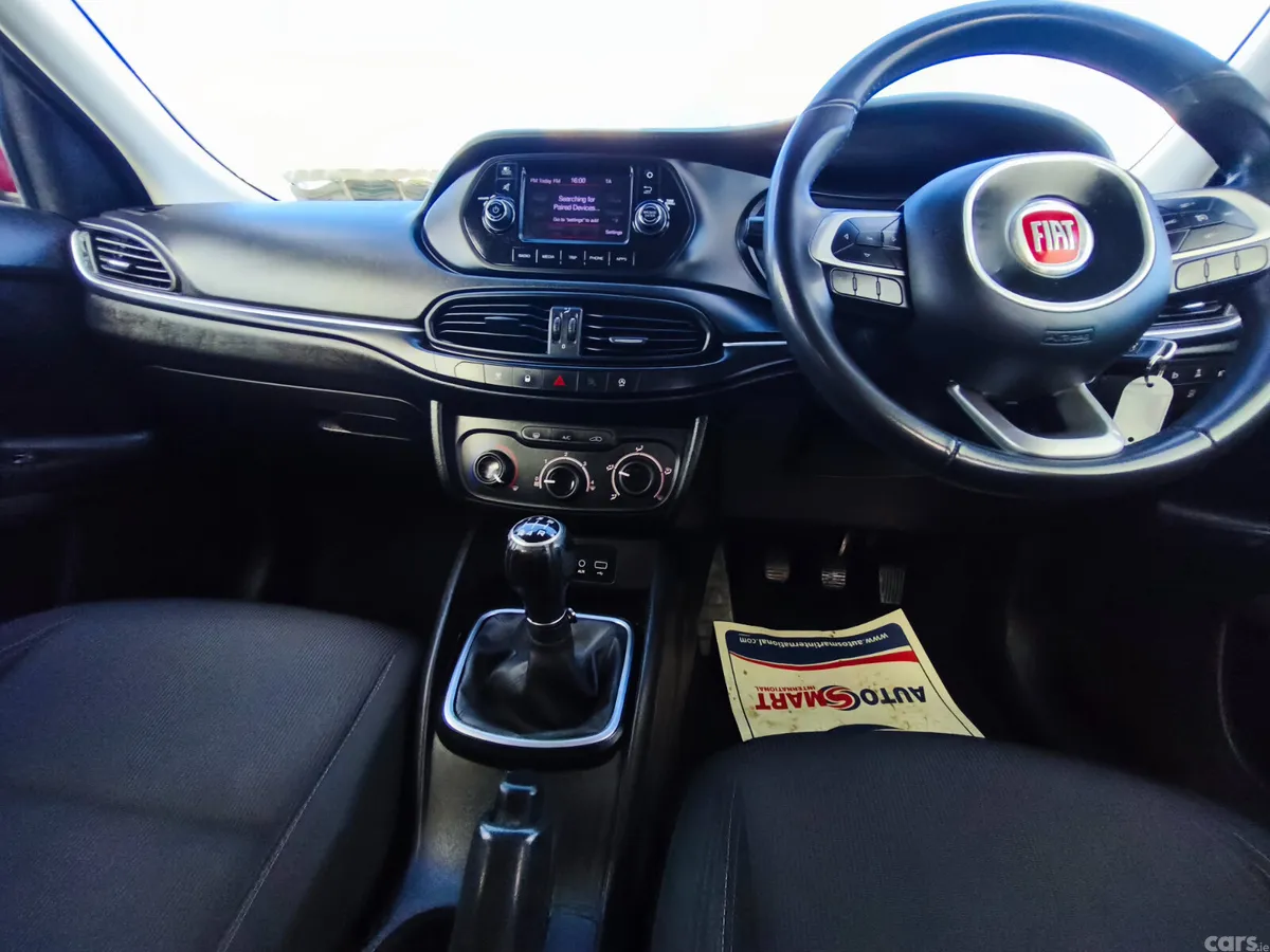 Fiat Tipo MPV, Diesel, 2017, Red
