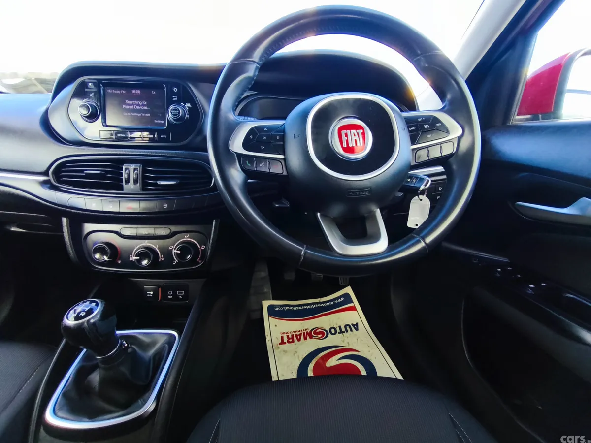Fiat Tipo MPV, Diesel, 2017, Red