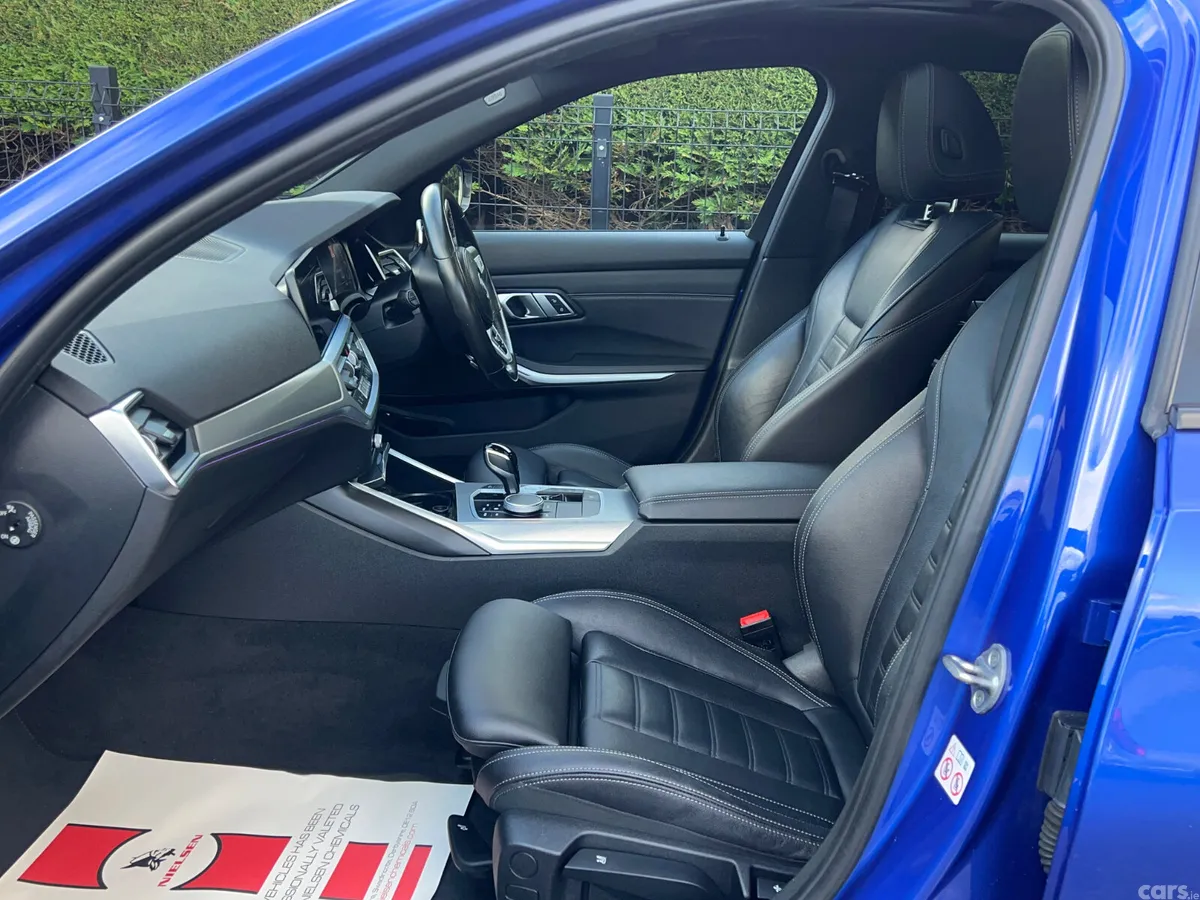 BMW 3-Series Saloon, Petrol Hybrid, 2022, Blue