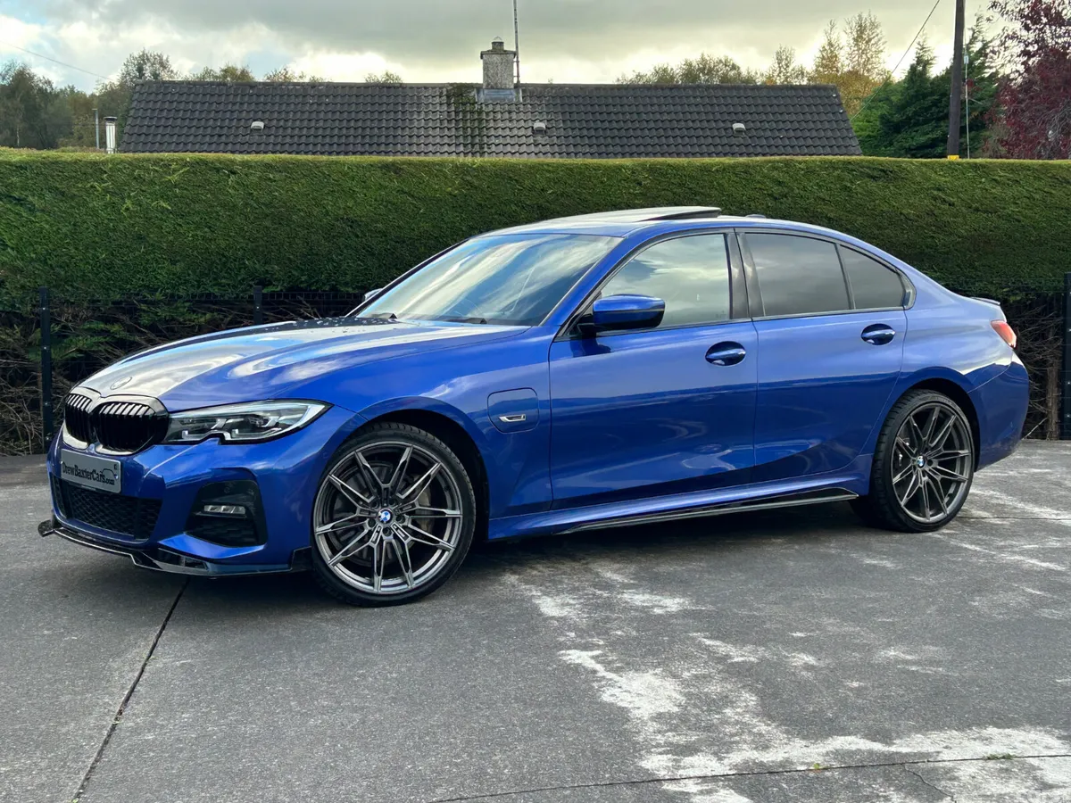 BMW 3-Series Saloon, Petrol Hybrid, 2022, Blue