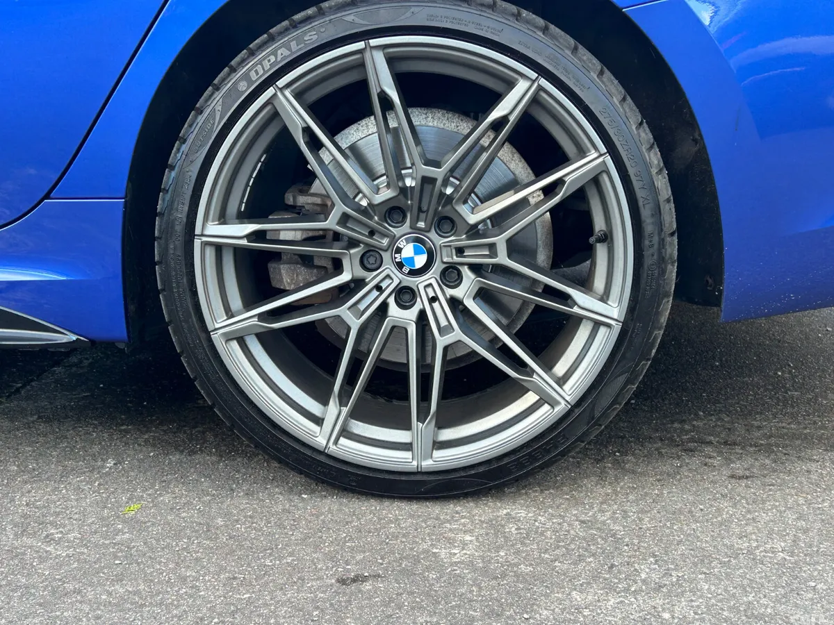 BMW 3-Series Saloon, Petrol Hybrid, 2022, Blue