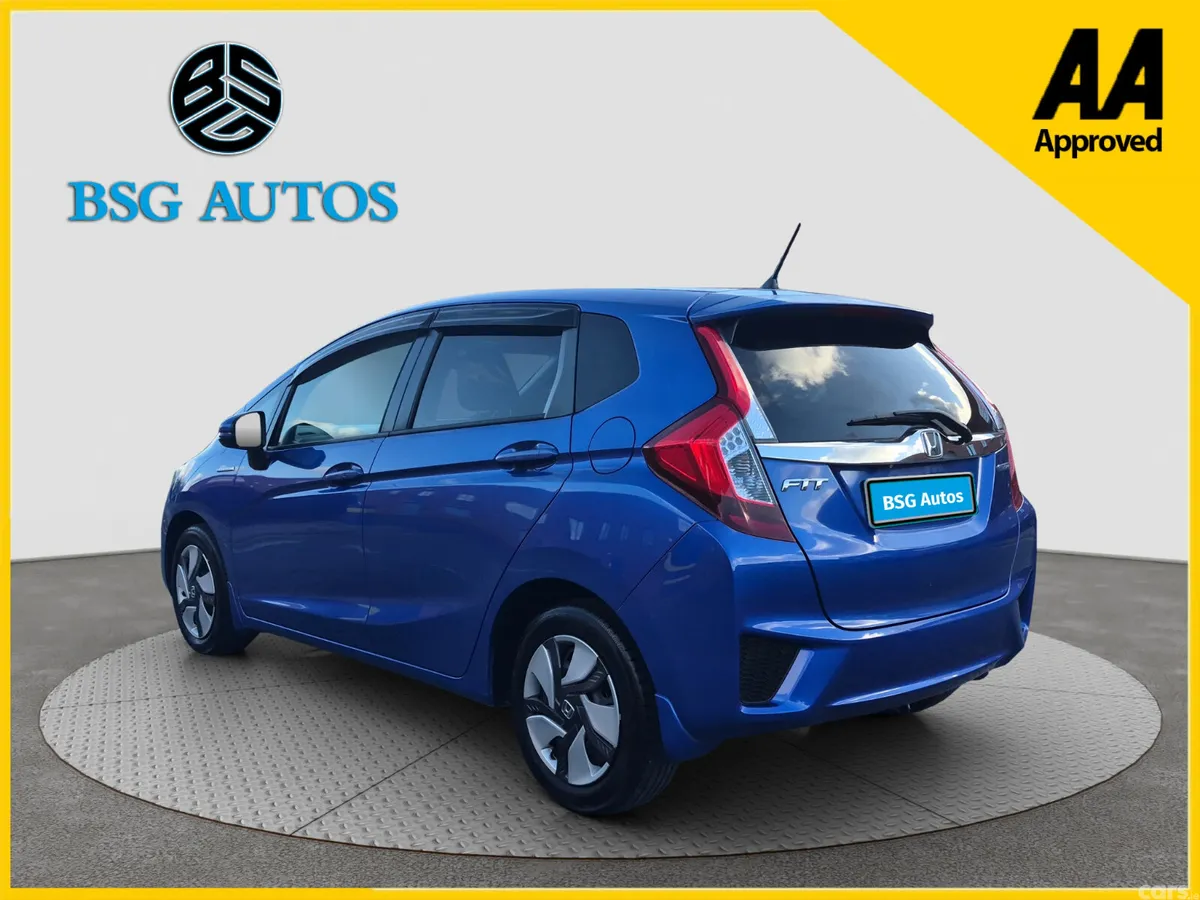 Honda Fit Hatchback, Petrol Hybrid, 2015, Blue