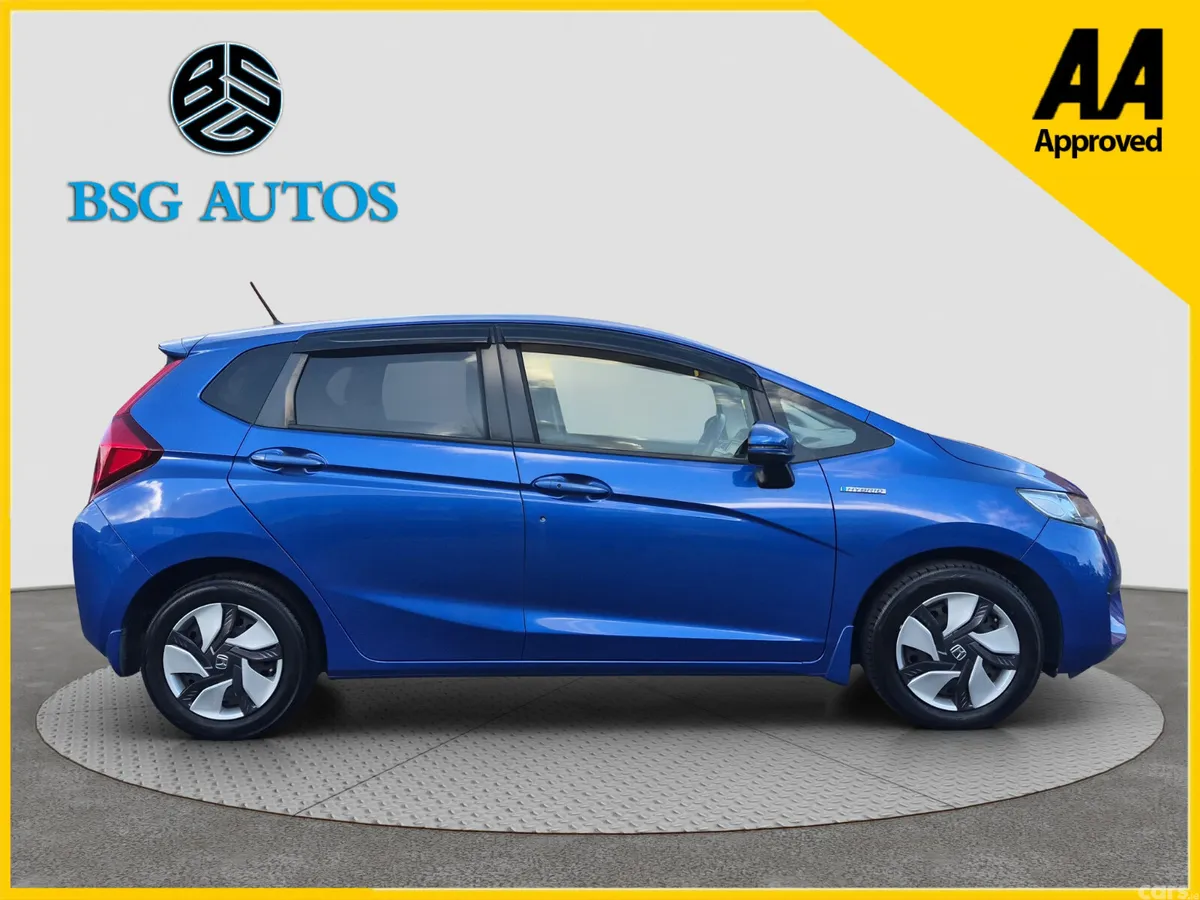 Honda Fit Hatchback, Petrol Hybrid, 2015, Blue