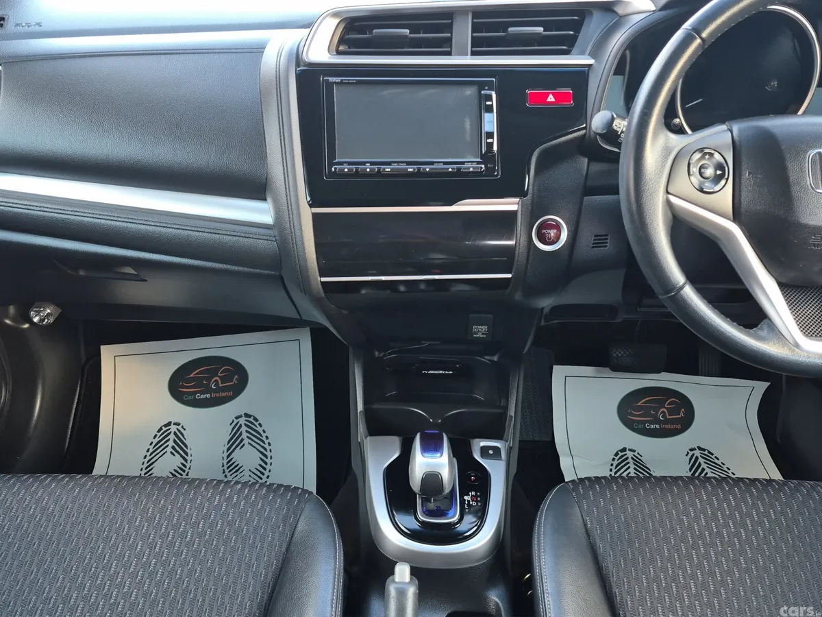 Honda Fit Hatchback, Petrol Hybrid, 2015, Blue