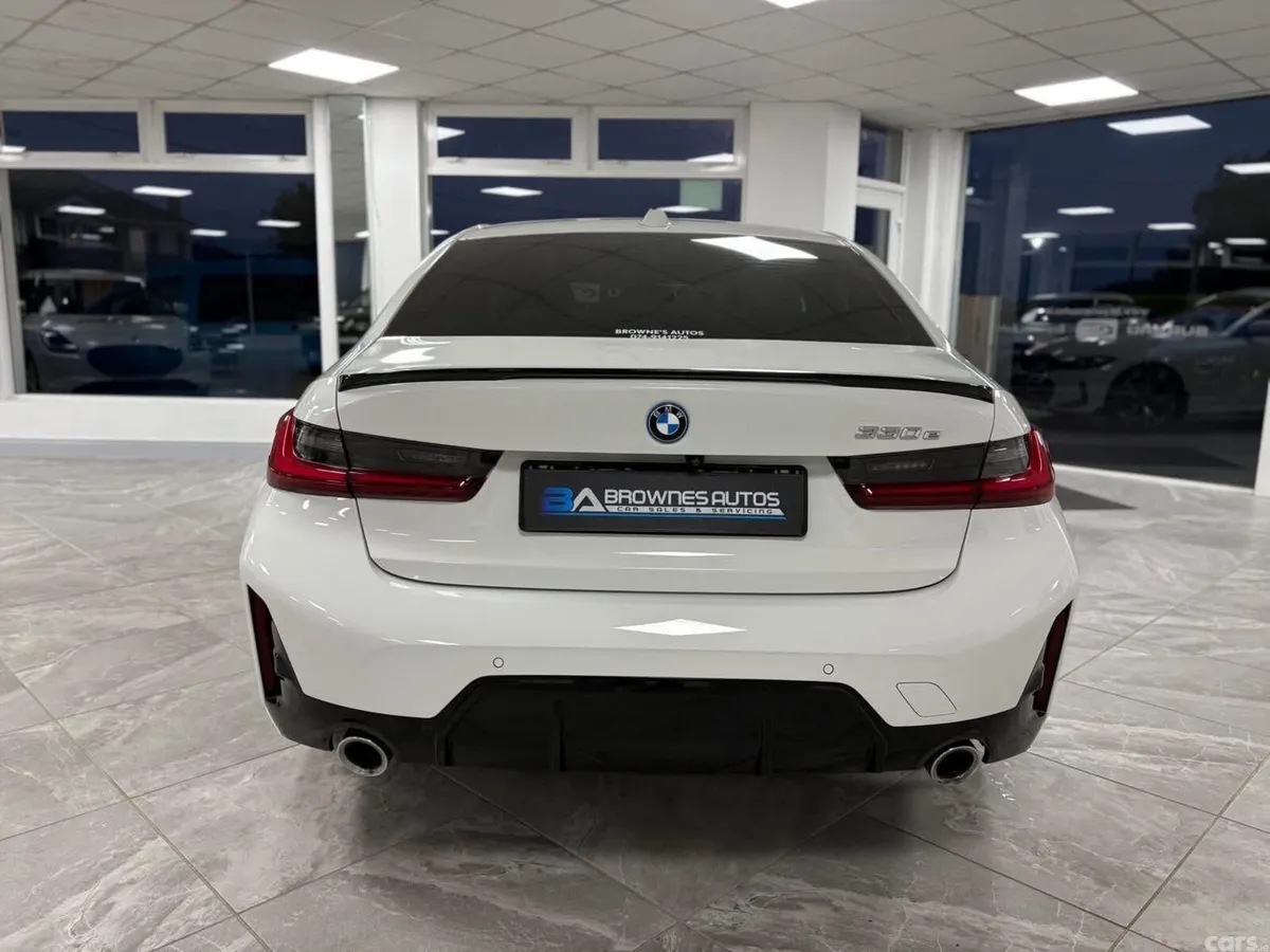 BMW 3-Series Saloon, Petrol Plug-in Hybrid, 2023, White