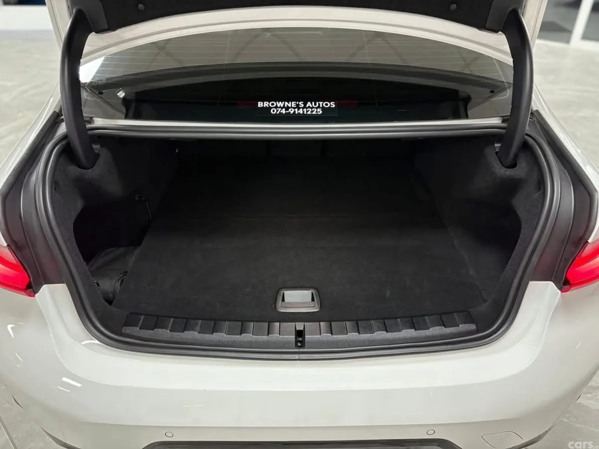 BMW 3-Series Saloon, Petrol Plug-in Hybrid, 2023, White