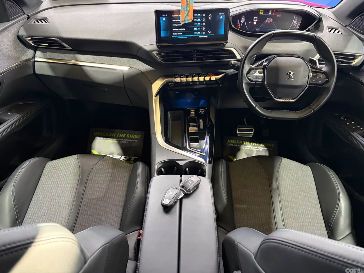 Peugeot 3008 MPV, Diesel, 2024, Red