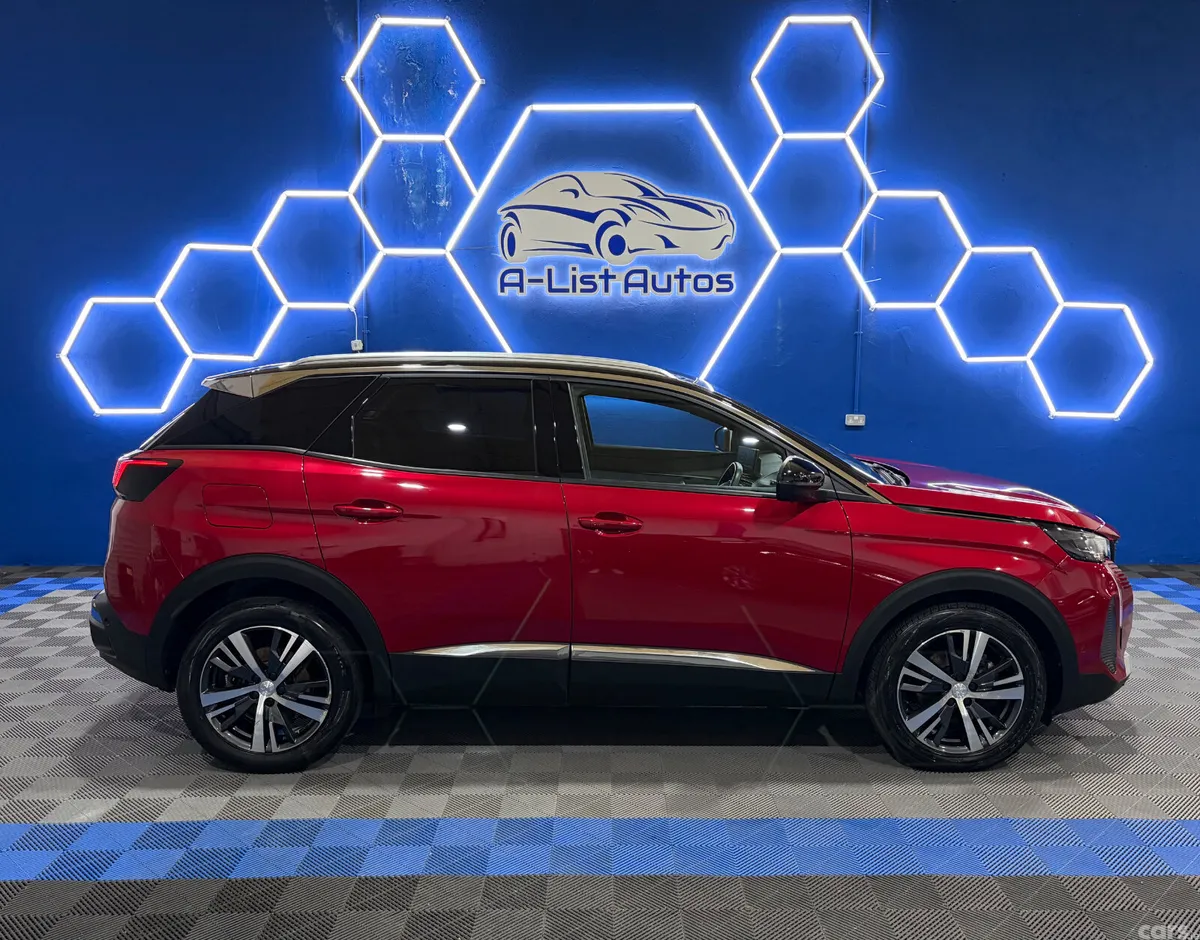 Peugeot 3008 MPV, Diesel, 2024, Red