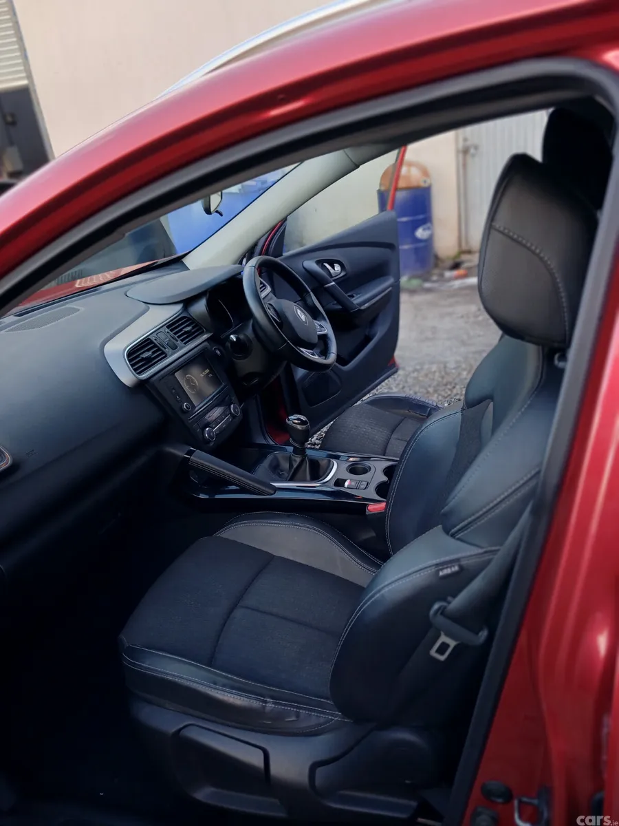 Renault Kadjar SUV, Diesel, 2018, Red