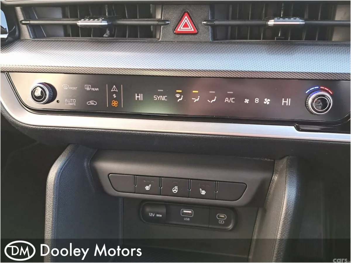 Kia Sportage SUV, Diesel Hybrid, 2023, Red