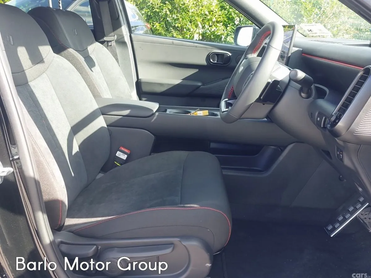 Hyundai IONIQ 3 Hatchback, Electric, 2027, Black