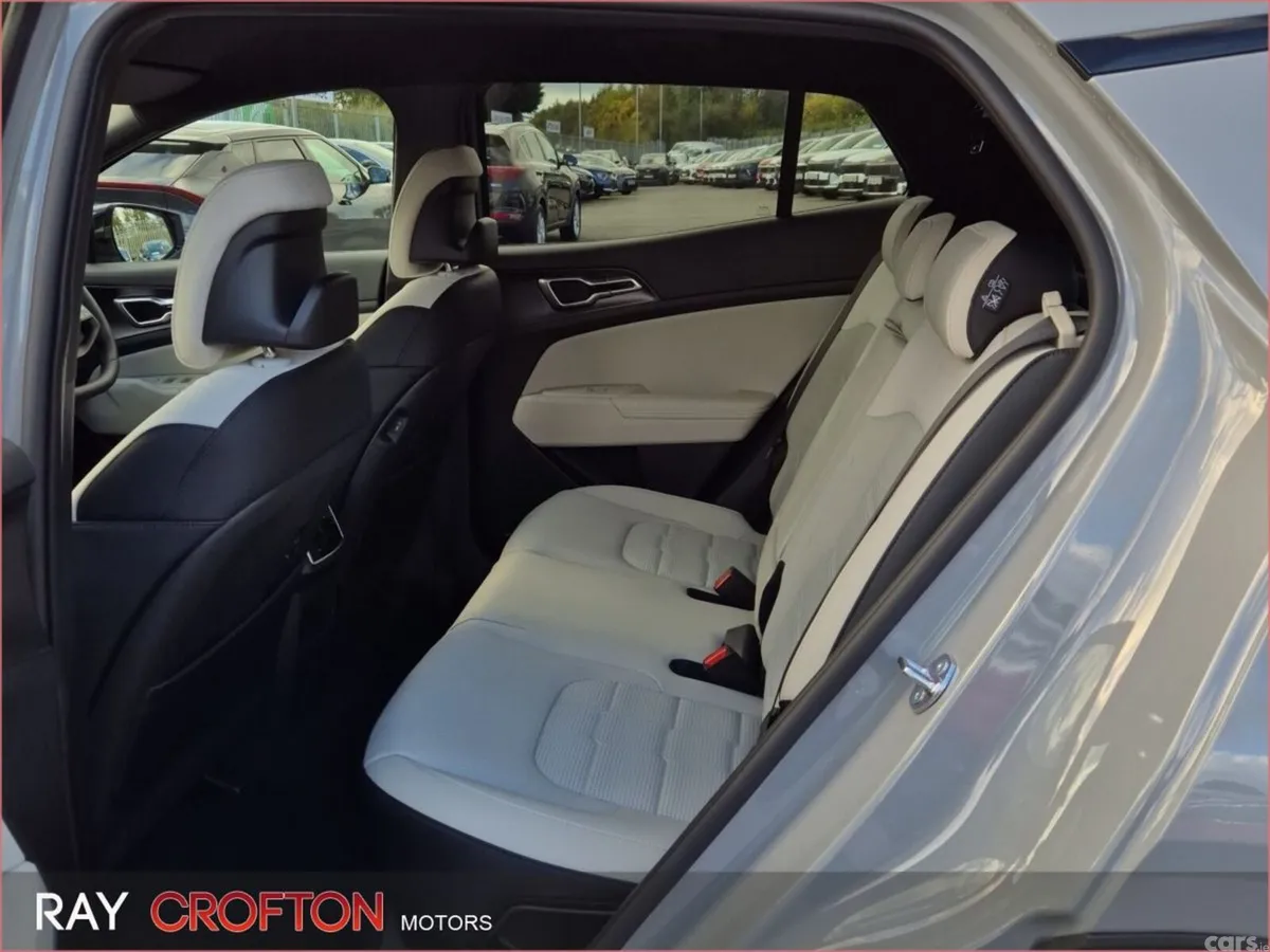 Kia Sportage SUV, Petrol Plug-in Hybrid, 2026, Grey