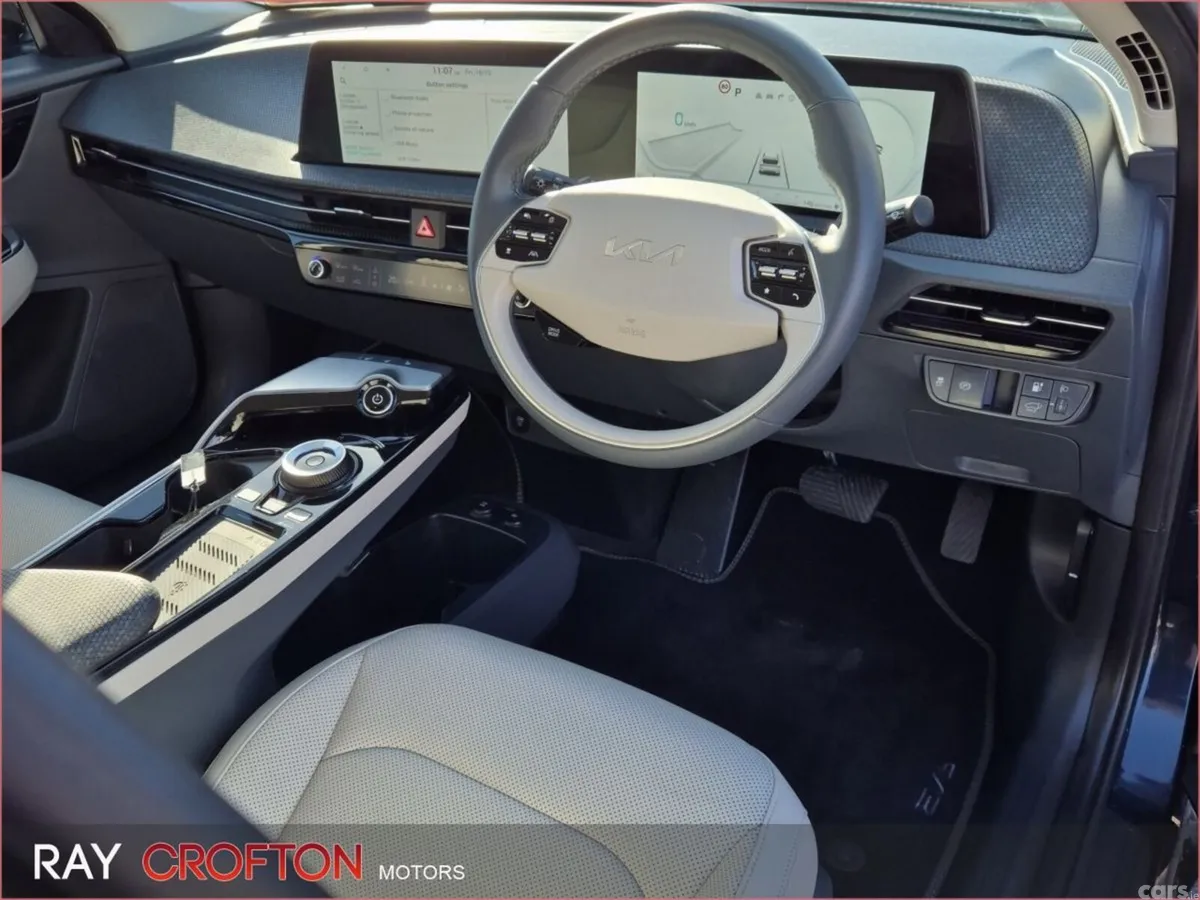 Kia EV6 MPV, Electric, 2023, Blue
