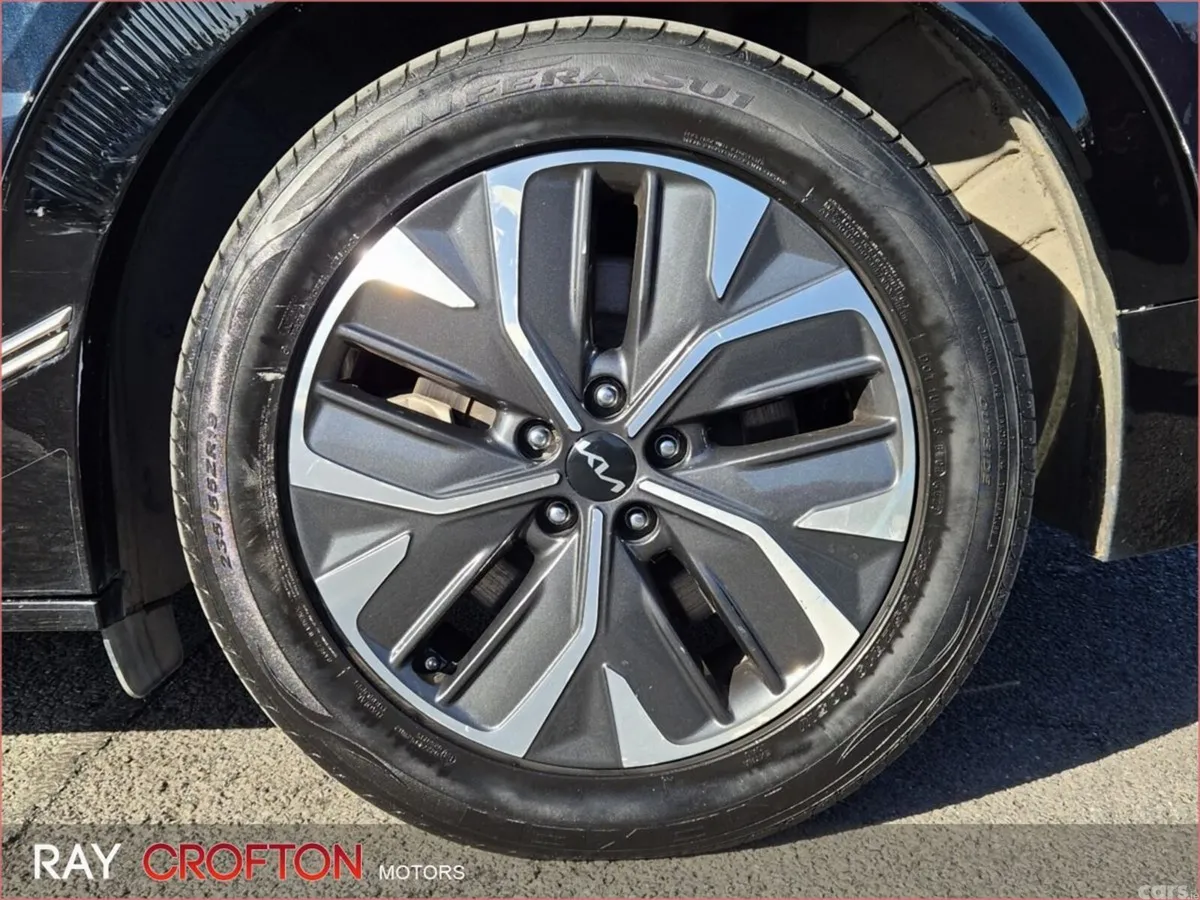 Kia EV6 MPV, Electric, 2023, Blue