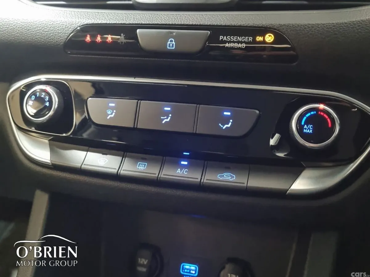 Hyundai i30 Hatchback, Diesel, 2021, Black