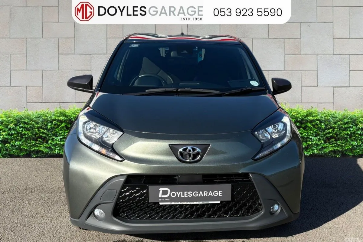 Toyota Aygo Hatchback, Petrol, 2022, Green