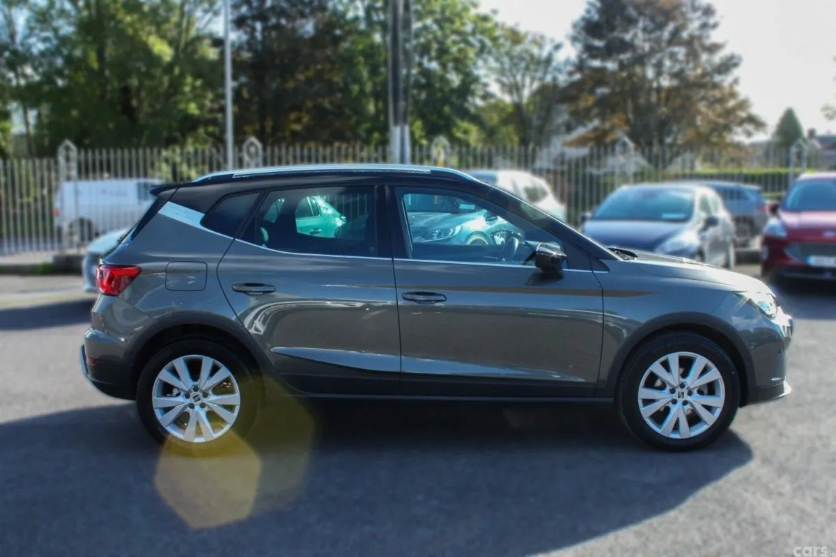 SEAT Arona SUV, Petrol, 2024, Green