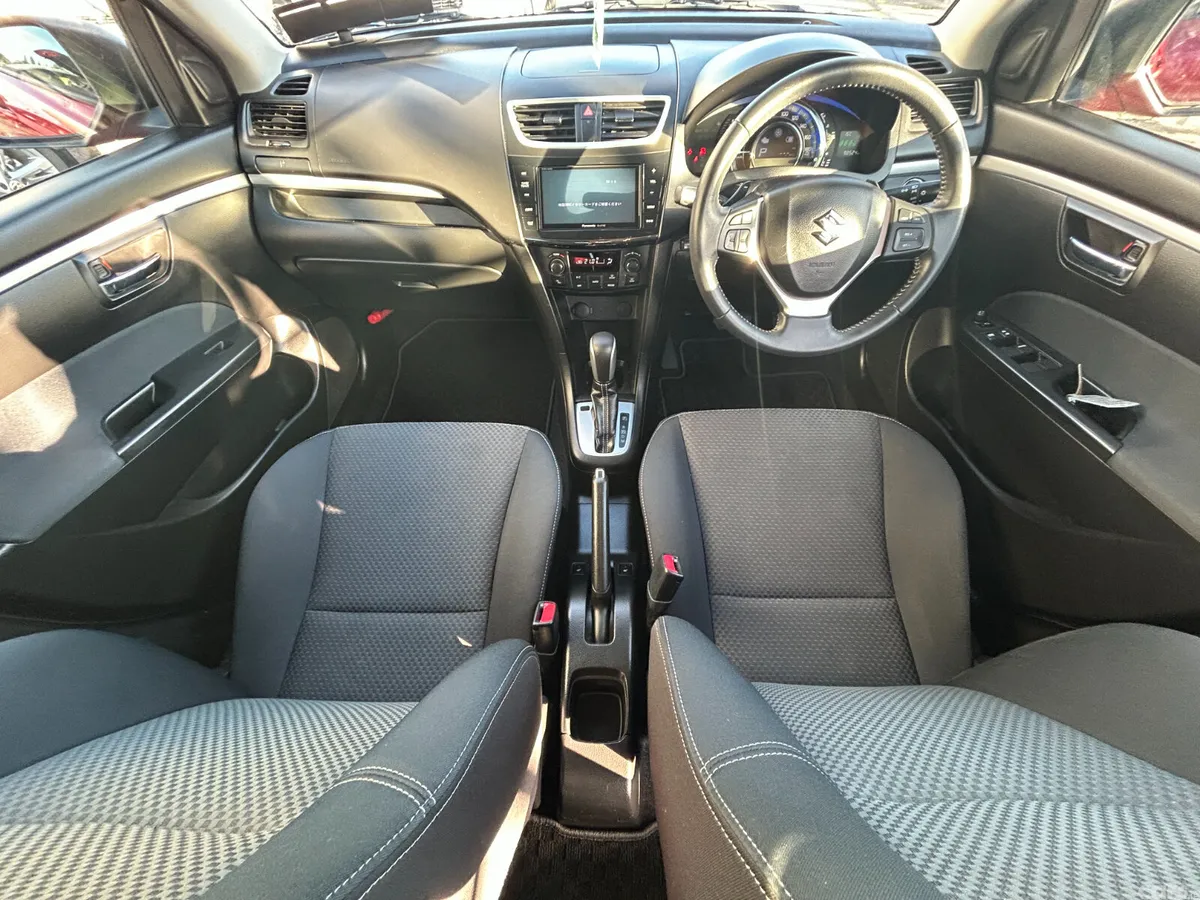 Suzuki Swift Hatchback, Petrol, 2015, Red