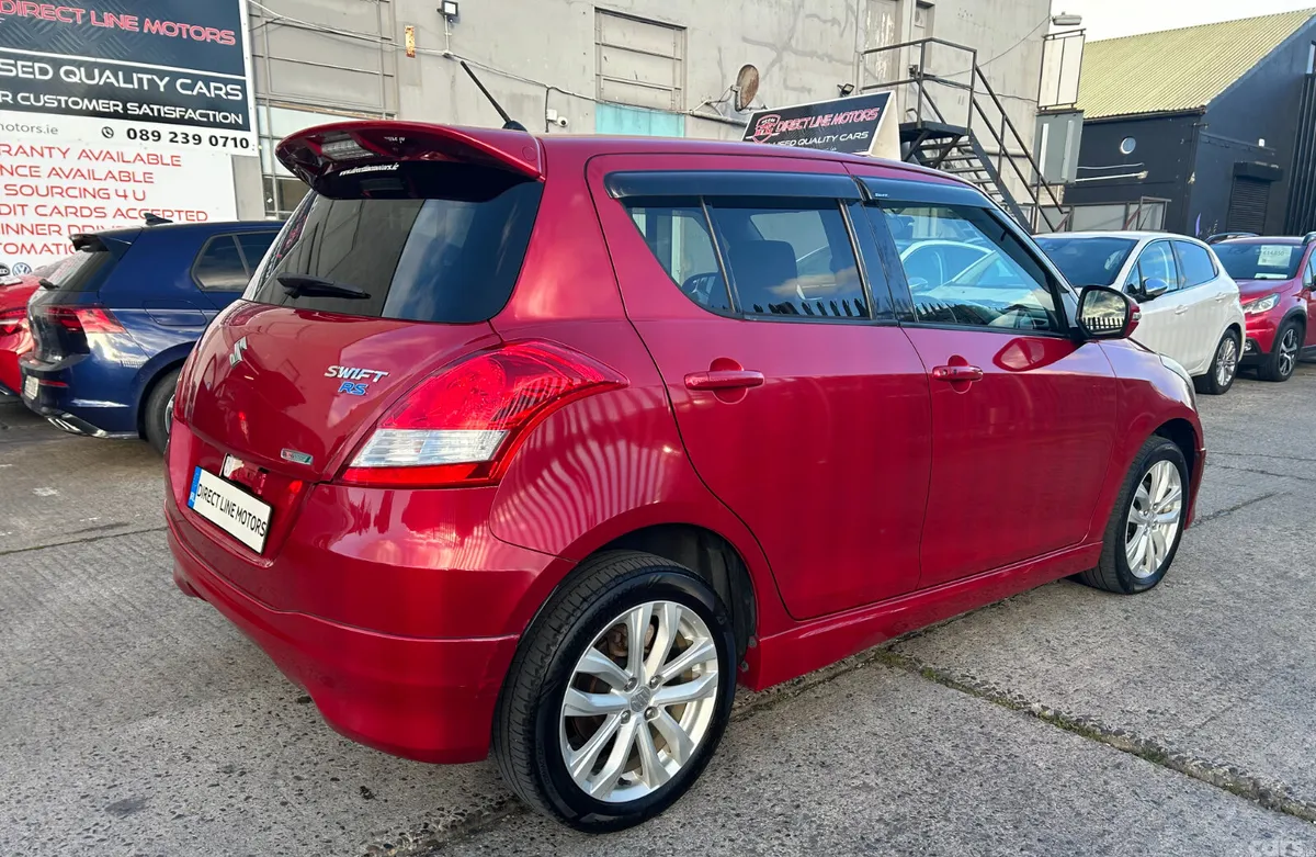 Suzuki Swift Hatchback, Petrol, 2015, Red