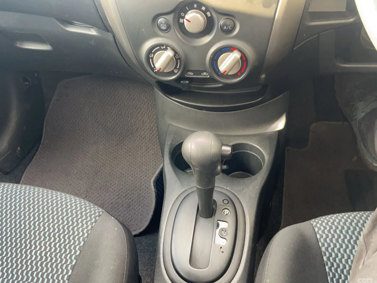 Nissan Note MPV, Petrol, 2013, Silver