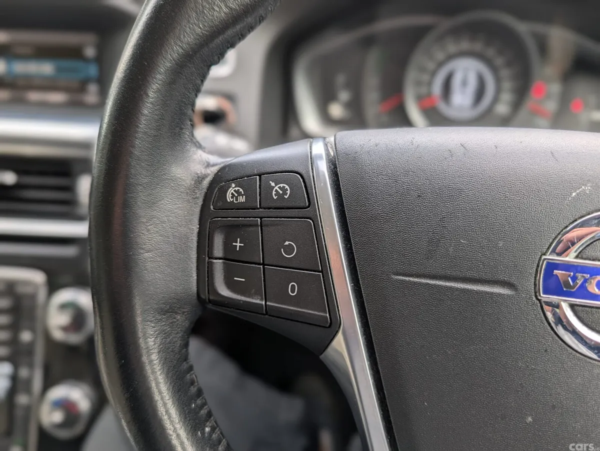 Volvo S60 Saloon, Diesel, 2016, Grey