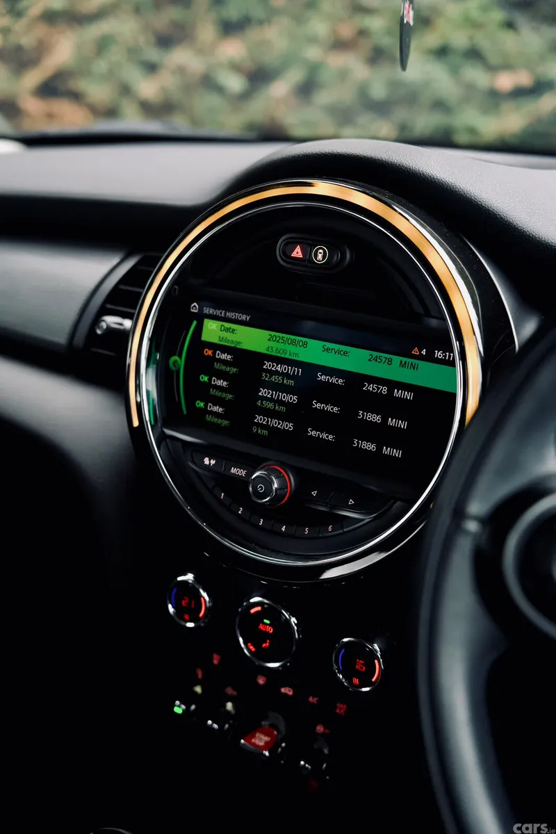 Mini Cooper SUV, Diesel, 2021, Black