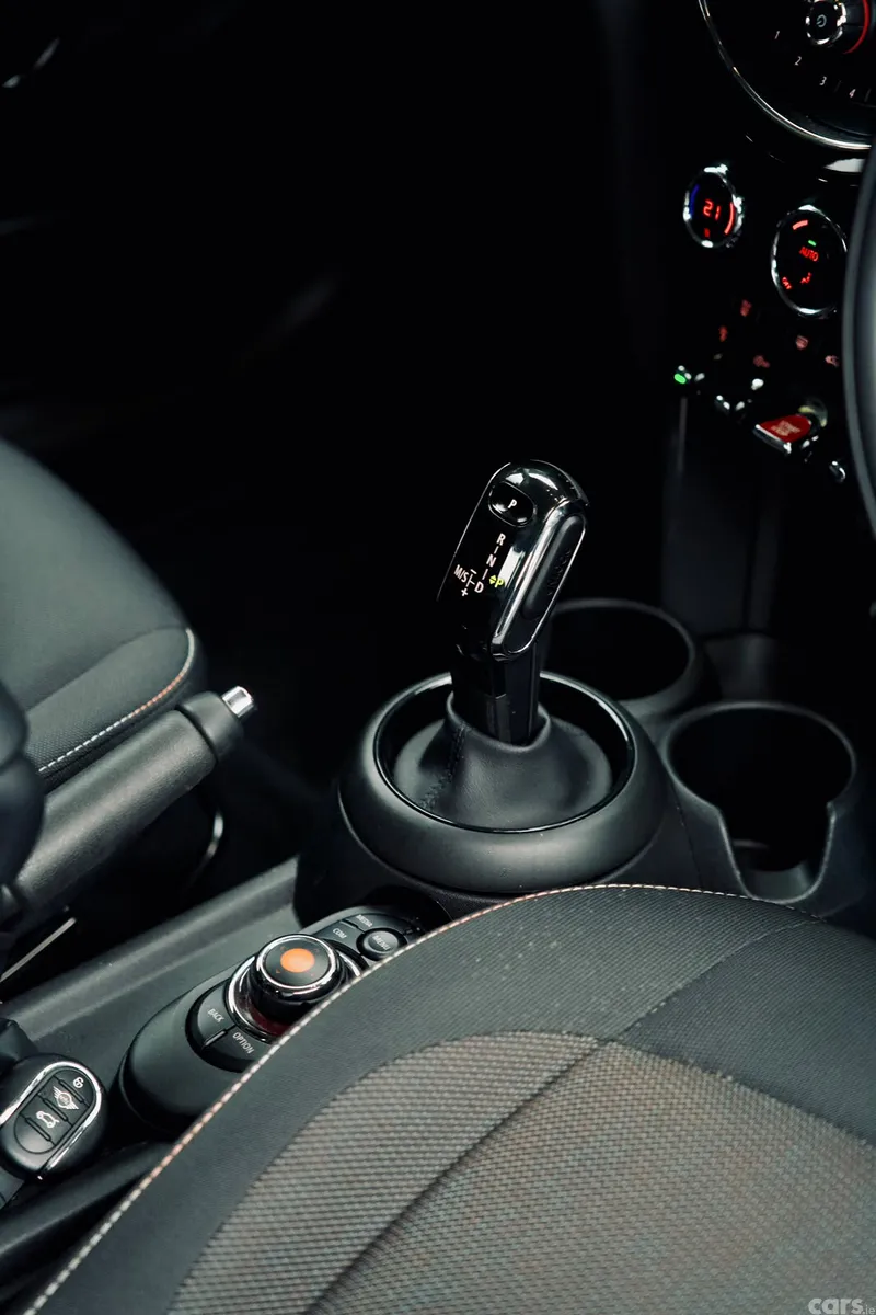 Mini Cooper SUV, Diesel, 2021, Black